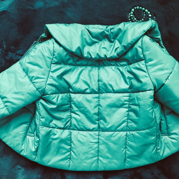 Bright grass green cropped puffer jacket - Picture 4 of 4